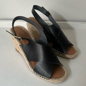 Black Wedges